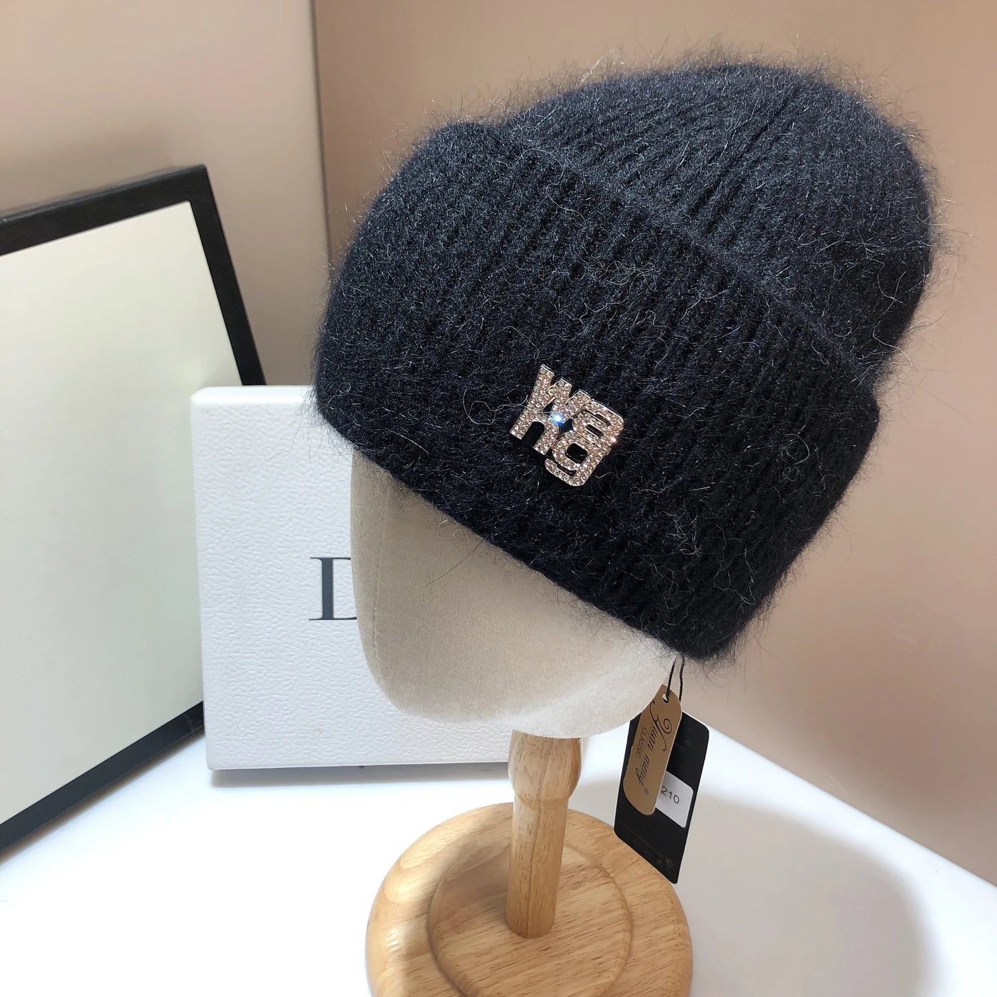 Real Rabbit Fur Beanies Winter Hat for Woman Luxury Rhinestones Letter Knit Bonnet Lady Autumn Winter Warm Skullies
