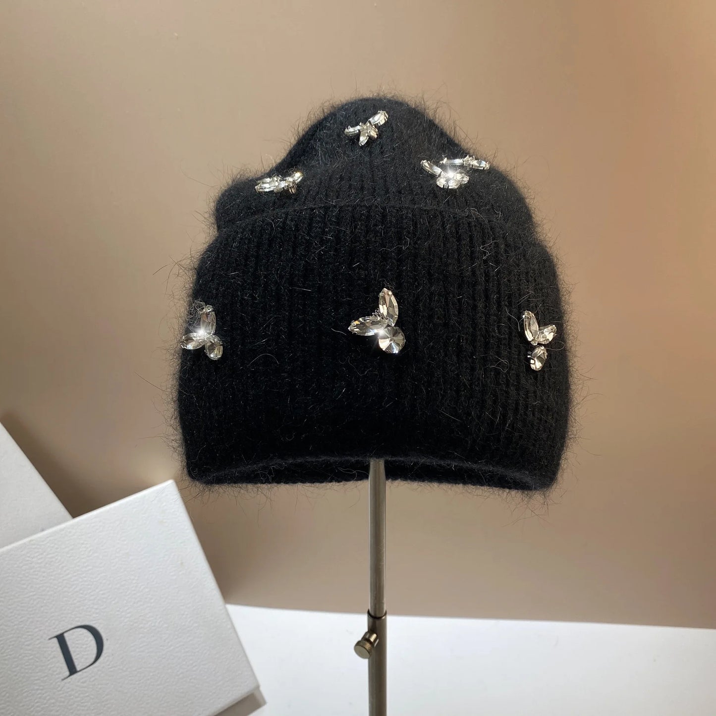 Rabbit Fur Luxury Rhinestones Winter Beanies Hats for Women Warm Knitted Hat Lady Outdoor Walking Bonnet Skiing Skullies