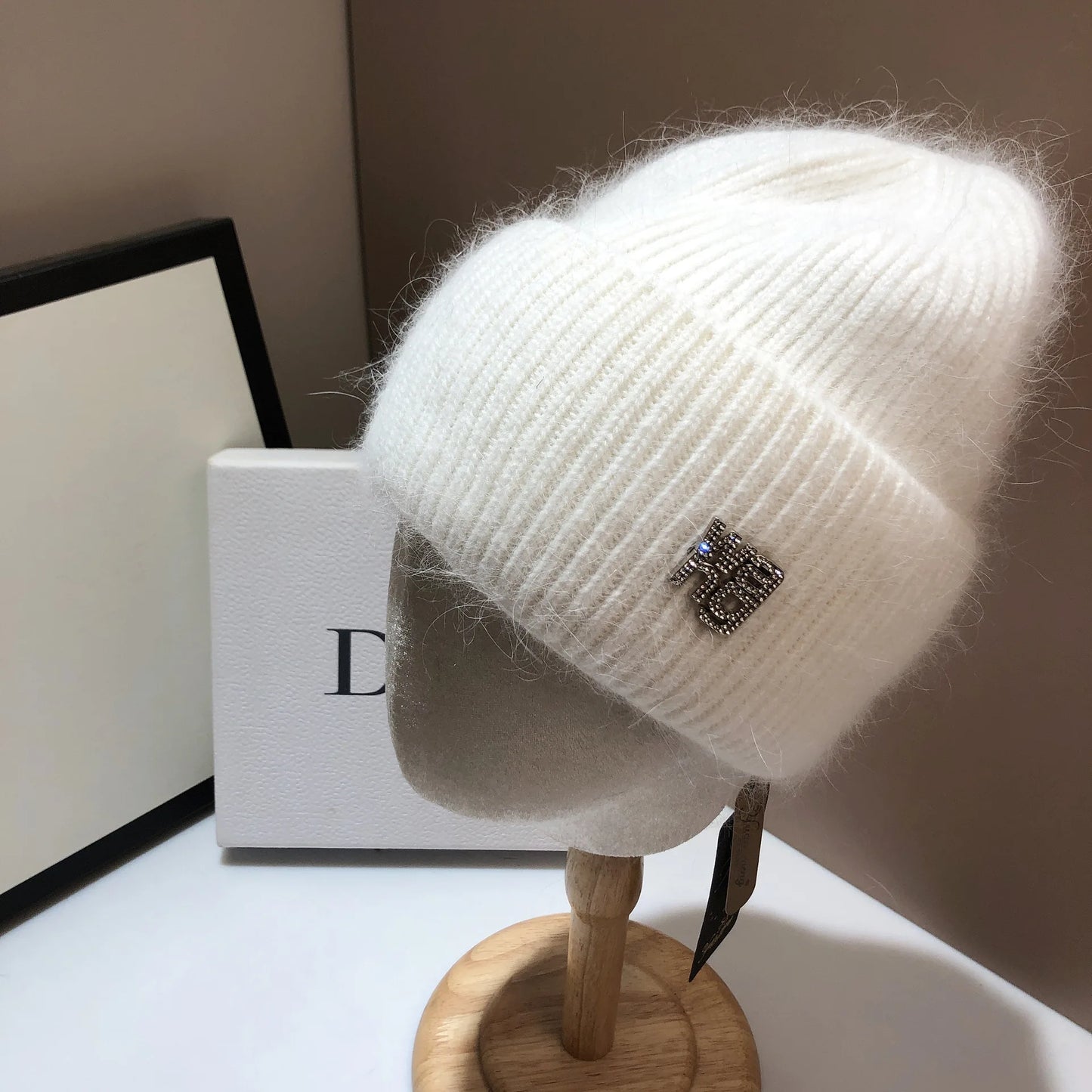 Real Rabbit Fur Beanies Winter Hat for Woman Luxury Rhinestones Letter Knit Bonnet Lady Autumn Winter Warm Skullies