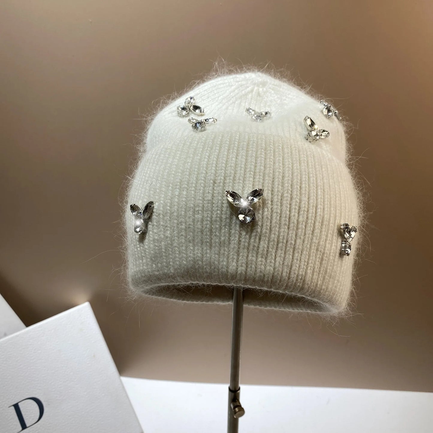 Rabbit Fur Luxury Rhinestones Winter Beanies Hats for Women Warm Knitted Hat Lady Outdoor Walking Bonnet Skiing Skullies